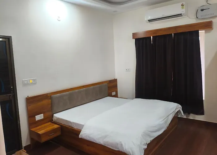 Hotel Rudraksha Premier Ll Pick And Drop Available