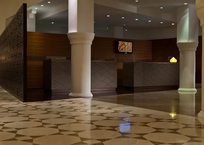 Alcazar Hotel
