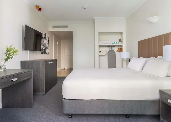 Mantra Legends Hotel