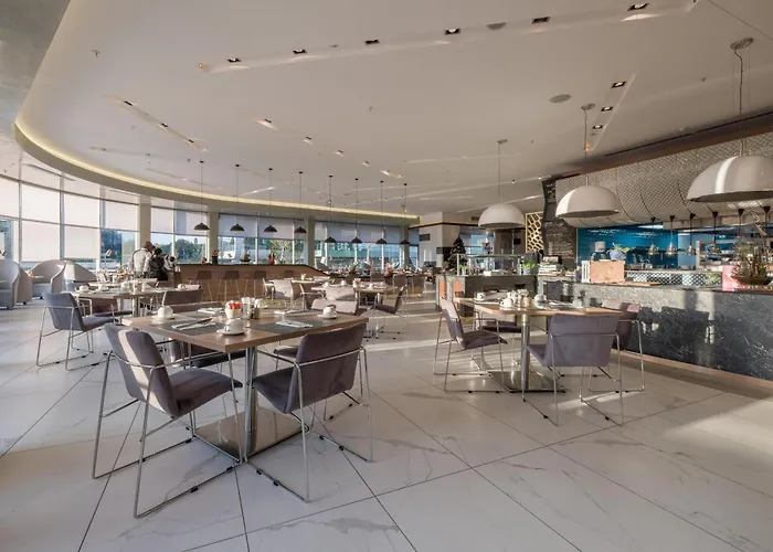 Radisson Blu Gautrain Hotel, Sandton Johannesburg