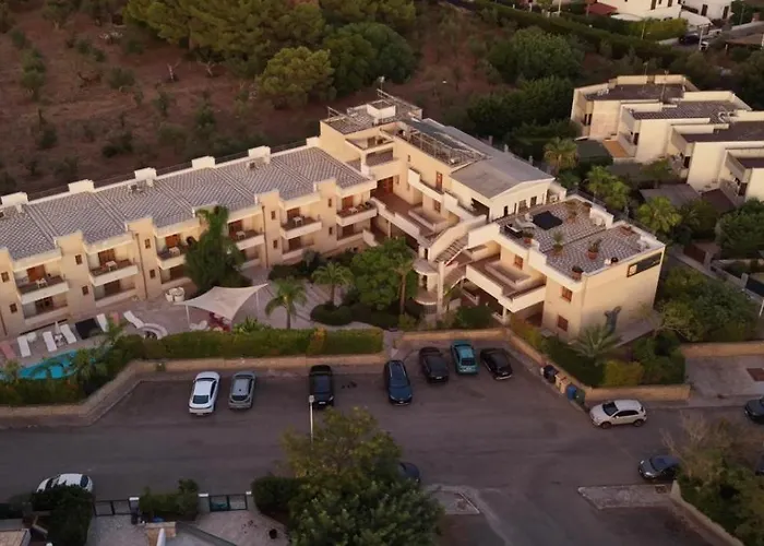 Santa Caterina Hotel & Apartment