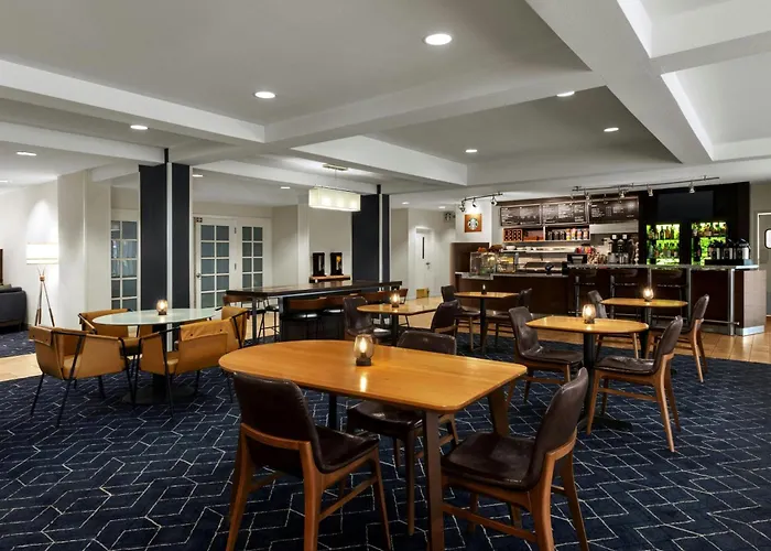 Courtyard By Marriott Stockton