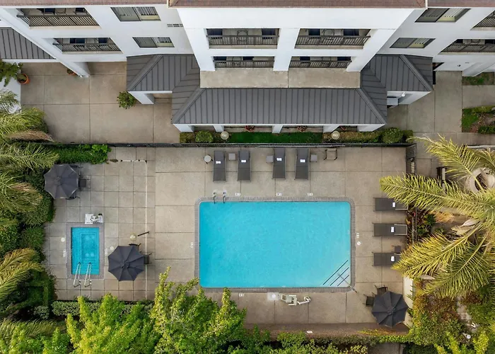 Courtyard By Marriott Stockton