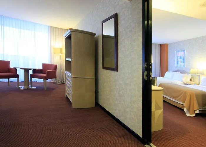 Holiday Inn Monterrey-Parque Fundidora, an IHG Hotel
