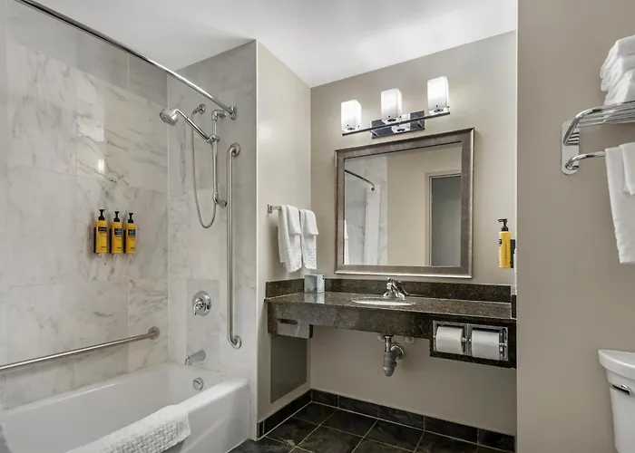 Best Western Plus Brandon Inn