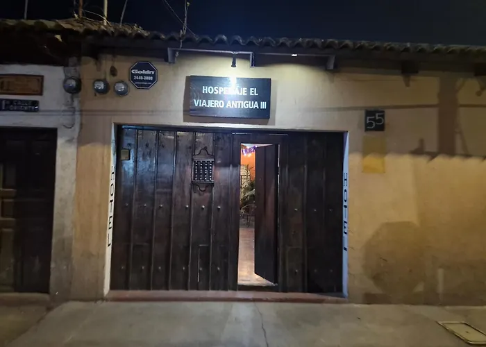 Hospedaje El Viajero Antigua Lli