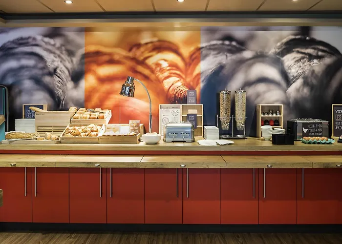 ibis Paris Pont de Suresnes Longchamp