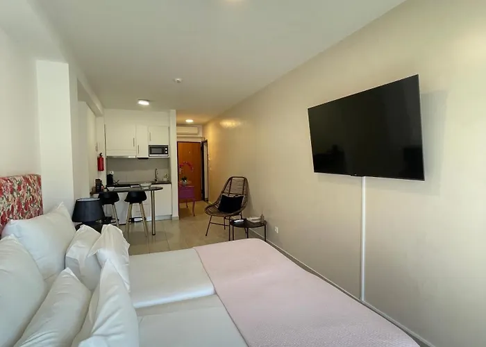 Esmeralda Holidays Apartments
