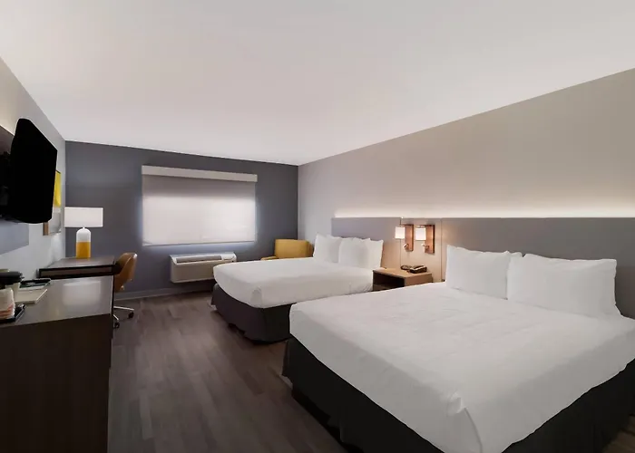 Quality Inn & Suites Artesia