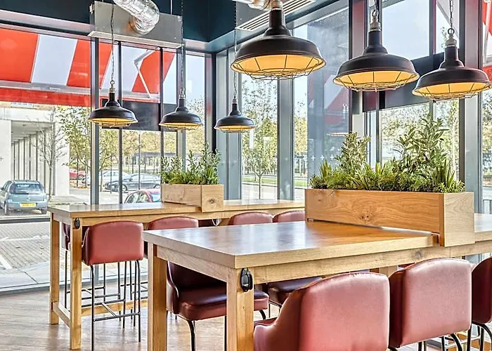 Premier Inn Milton Keynes Central - Avebury Boulevard
