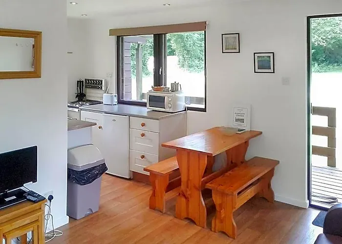 Eastcott Lodges