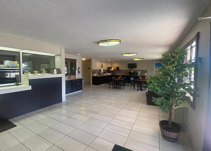 Days Inn&Suites by Wyndham Albuquerque West