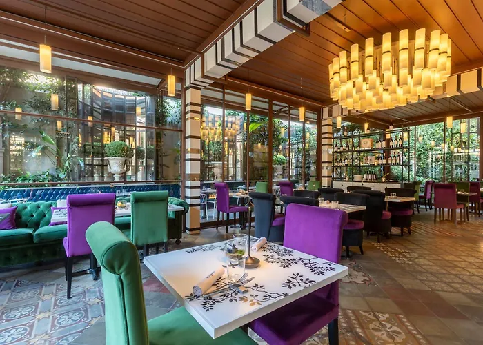 Roma Luxus Hotel