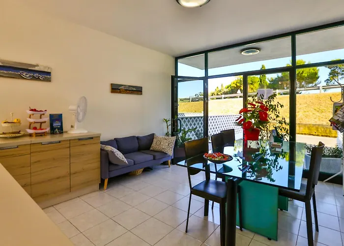 Mini hotel