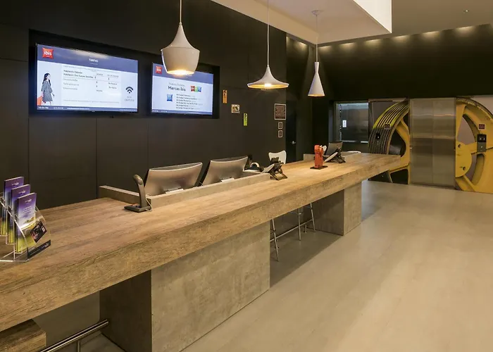 Hotel Ibis Cali Granada