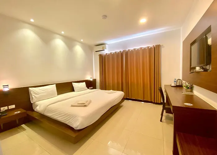 Intouch Riverside Hotel