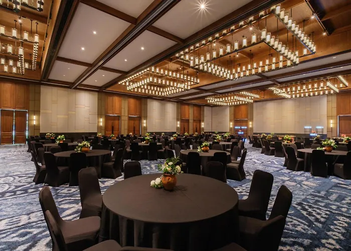 Crowne Plaza Fiji Nadi Bay Resort & Spa, An Ihg Hotel