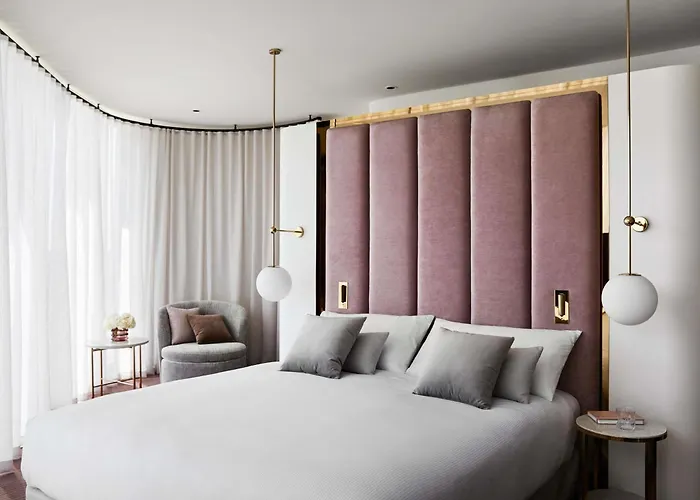 Hotel Chadstone Melbourne Mgallery Collection