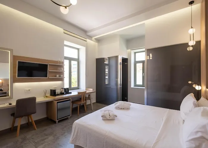 Epavli Boutique Luxury Suites