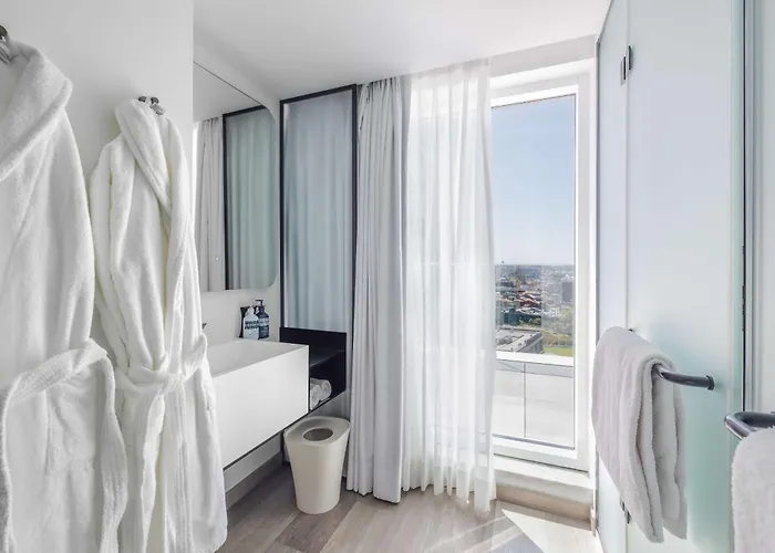 Yotel Porto