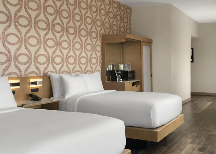 Doubletree By Hilton Greenville Woodruff Road