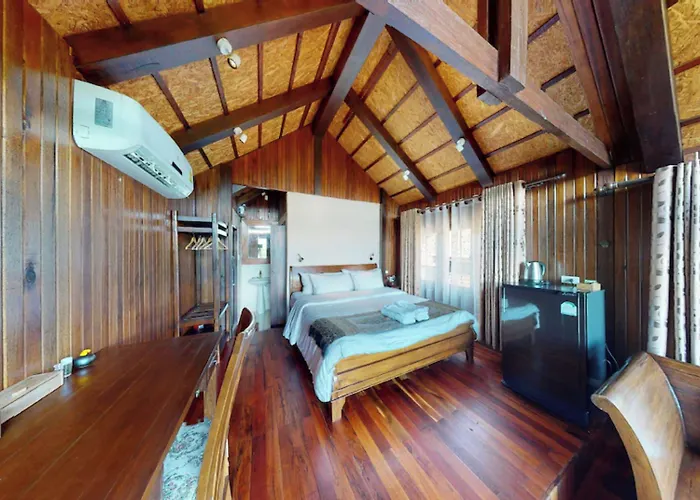 Kawarin Secret Hut Hotel And Resort