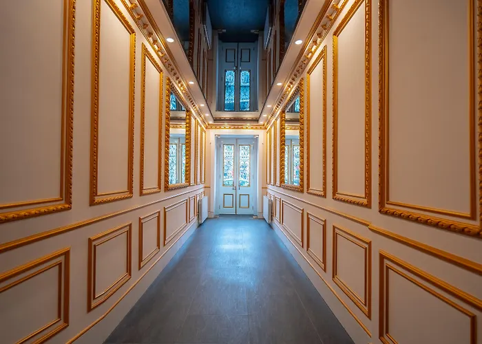 5 Star Apart Hotel