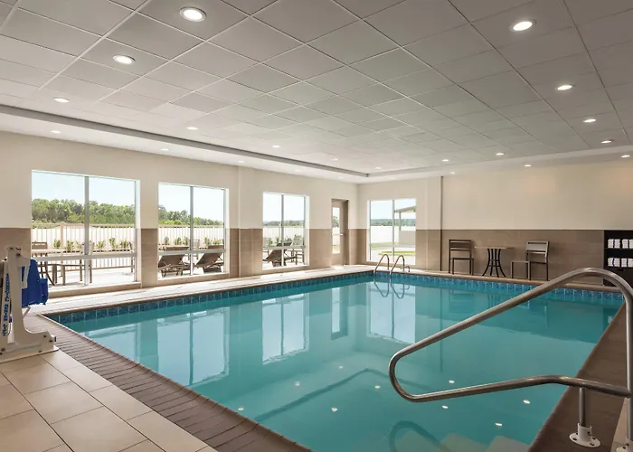Holiday Inn Express & Suites Bessemer - Birmingham Sw By Ihg