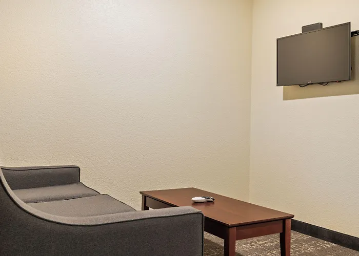 Cobblestone Hotel & Suites - Alpine