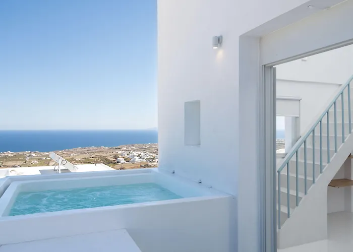 Cycladic Suites & Spa