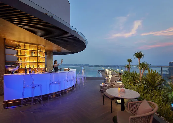The Watson Premium Halong Hotel