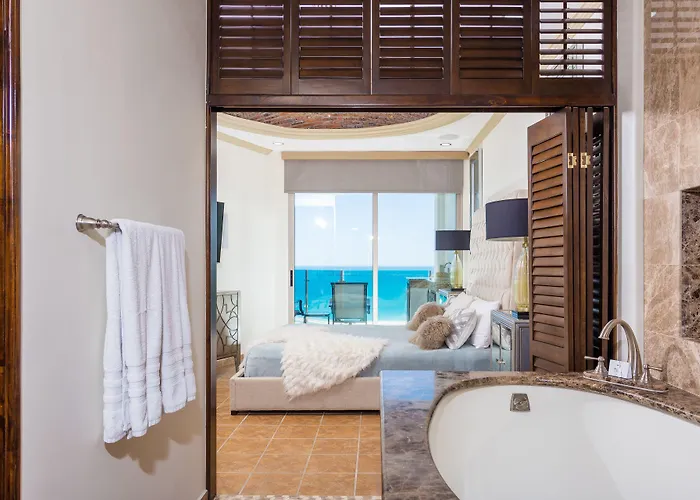 Esmeralda Beach Resort
