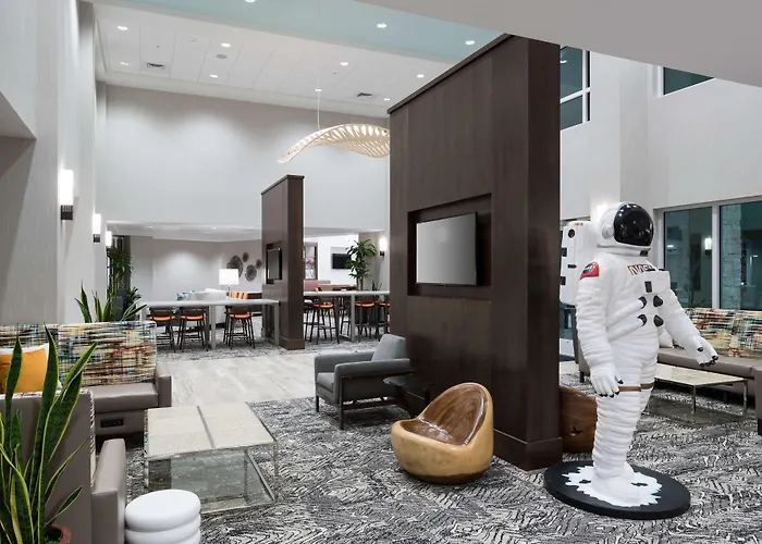 Hampton Inn&Suites Cape Canaveral Cruise Port, Fl