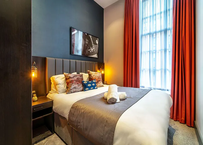 Epic Duke Street Townhouse, City Centre Apartments