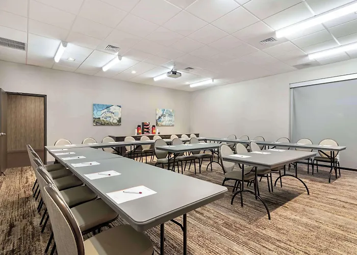 Best Western Plus Executive Residency Rigby'S Water World Hotel