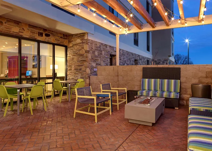 Home2 Suites By Hilton Redding