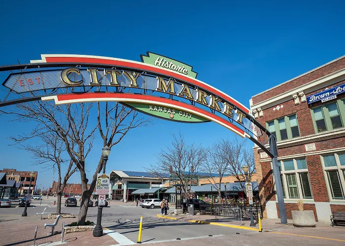 Holiday Inn Express Kansas City North - Parkville By Ihg
