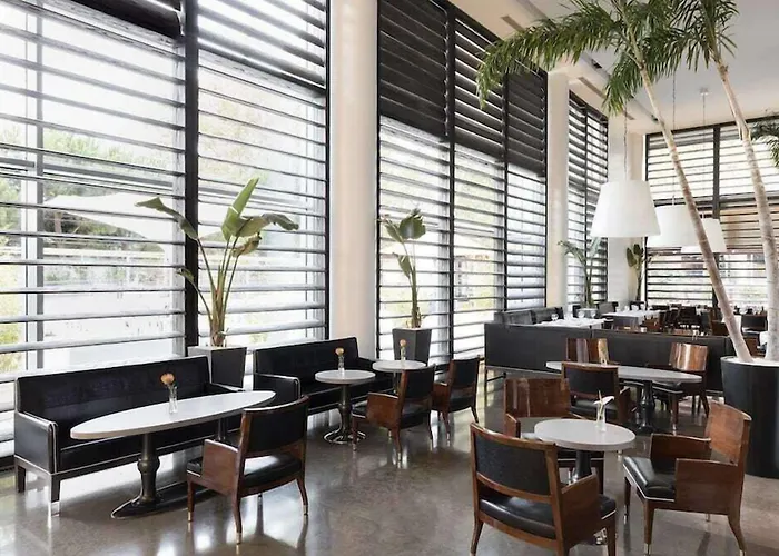 Hotel Puerta America