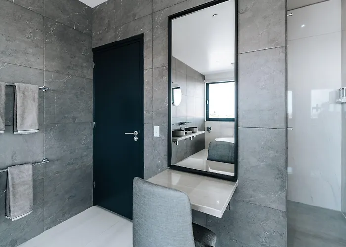 Gray Door Apartments - Adults Only