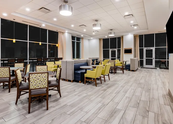 Holiday Inn Express & Suites - Lincoln Downtown By Ihg