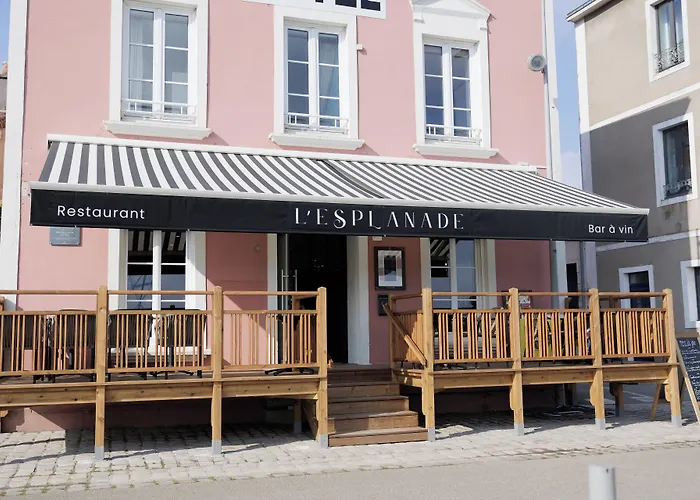 L'Esplanade Hôtel Restaurant Bar à vin