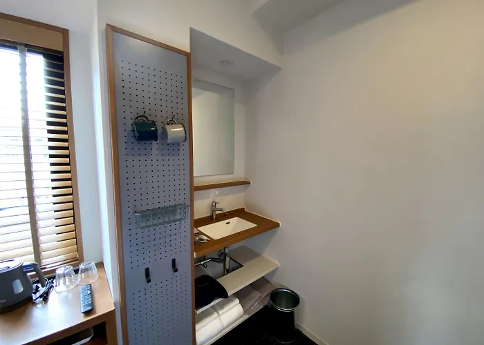 Umedaholic Hotel