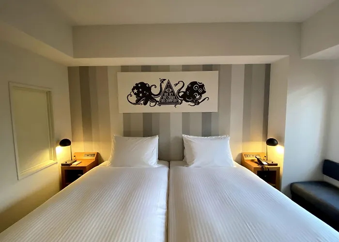 Umedaholic Hotel