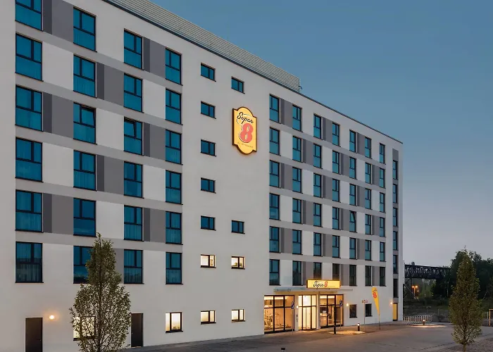 Super 8 By Wyndham Oberhausen Am Centro