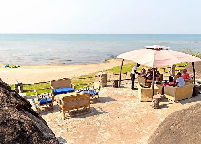 Safari Beach Lodge