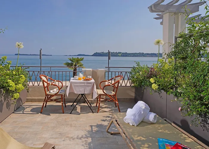 Hotel Du Lac Gardone Riviera