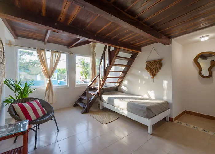Hotel Caracol Puerto Morelos