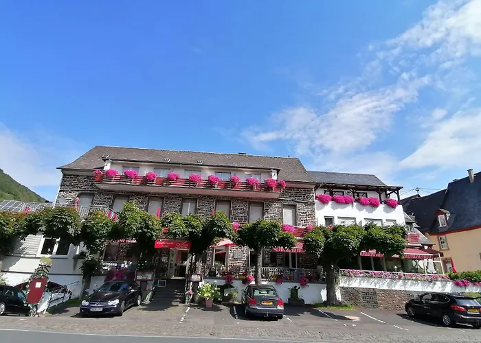 Moselromantik-Hotel Zum Loewen