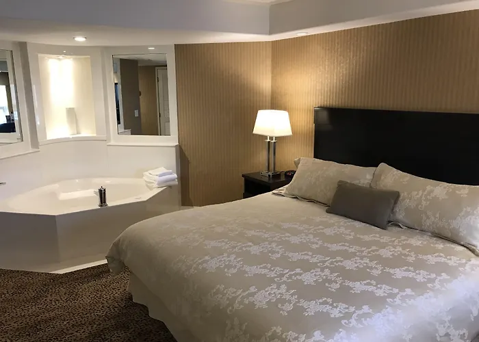 Chateau Louis Hotel & Conference Centre