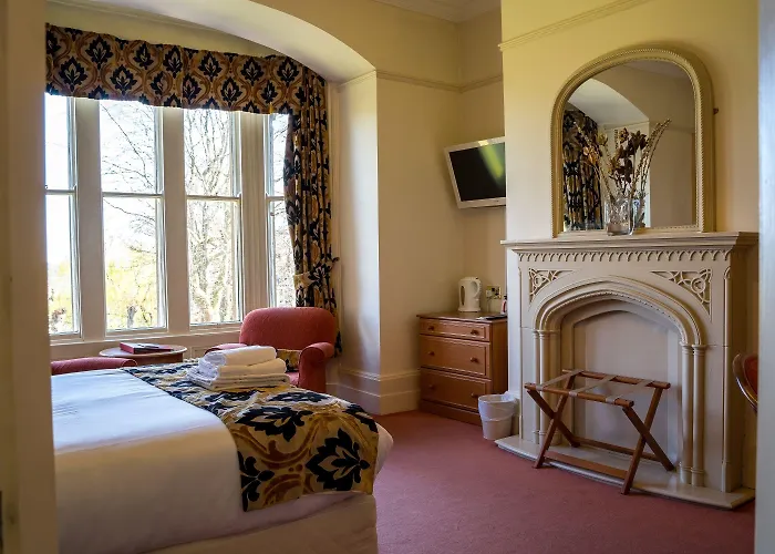 Farnley Tower Guesthouse